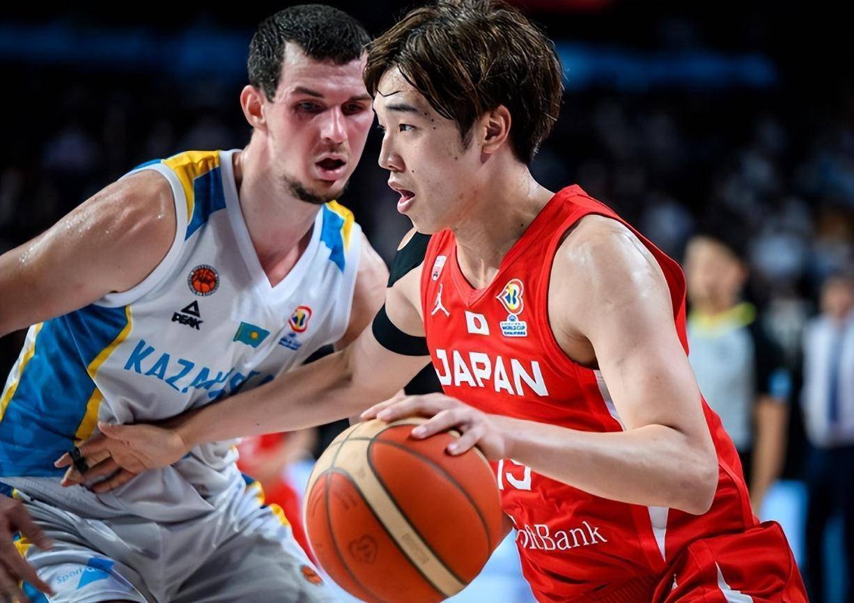 Uzi在日本队比赛中连败,逆转引发热议! Uzi在日本队比赛中连败,逆转引发热议!